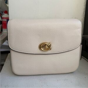 Coach Cassie 19 (chalk)